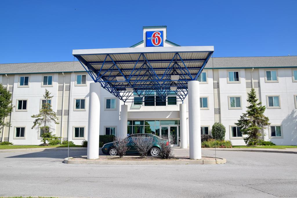 Motel 6-Whitby, On - Toronto East المظهر الخارجي الصورة