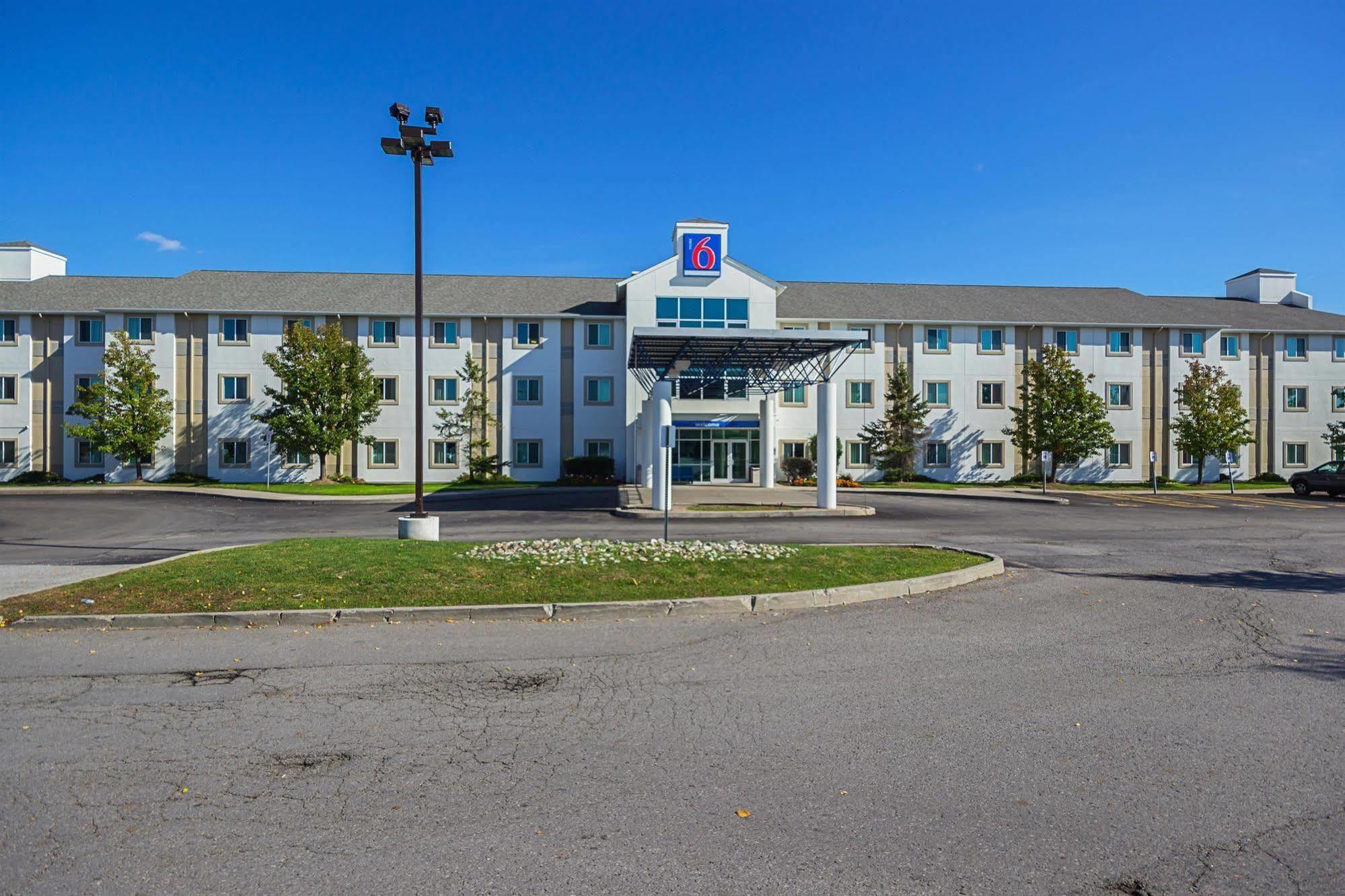 Motel 6-Whitby, On - Toronto East المظهر الخارجي الصورة
